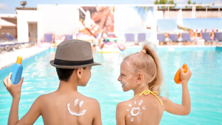 PROTEÇÃO SOLAR INFANTIL